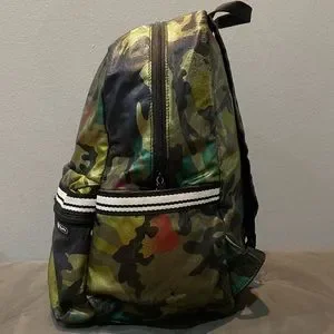 Lesportsac | Bags | Lesportsac Metallic Camouflage Backpack 